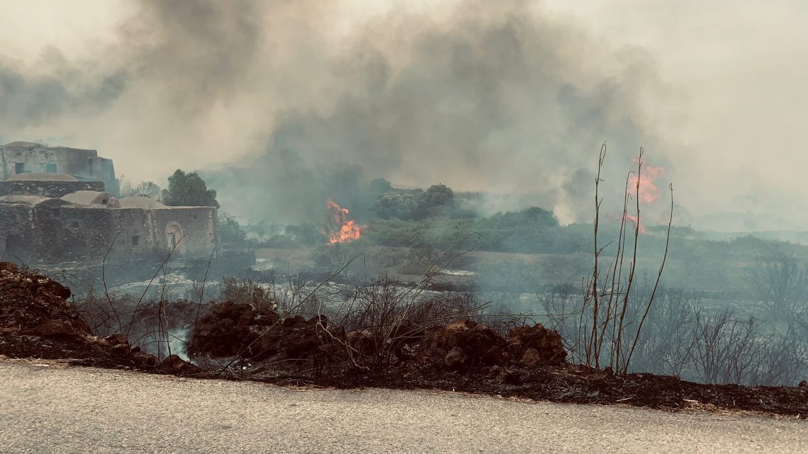 Incendio all'aeroporto - Foto di Flavio Silvia