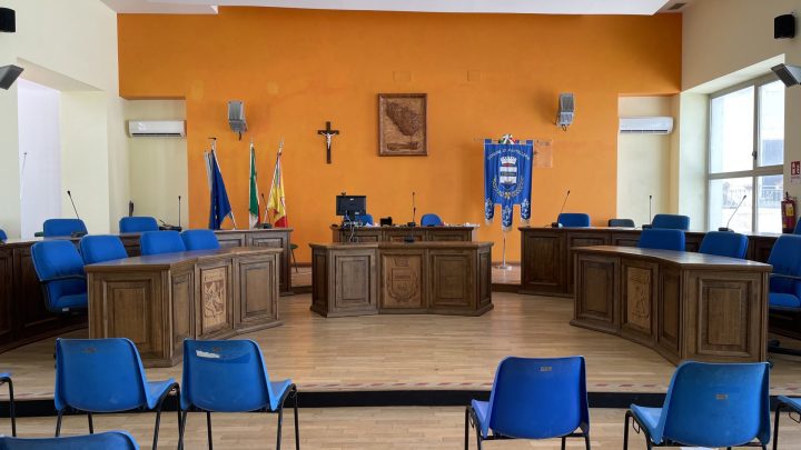 consiglio comunale aula consiliare pantelleria