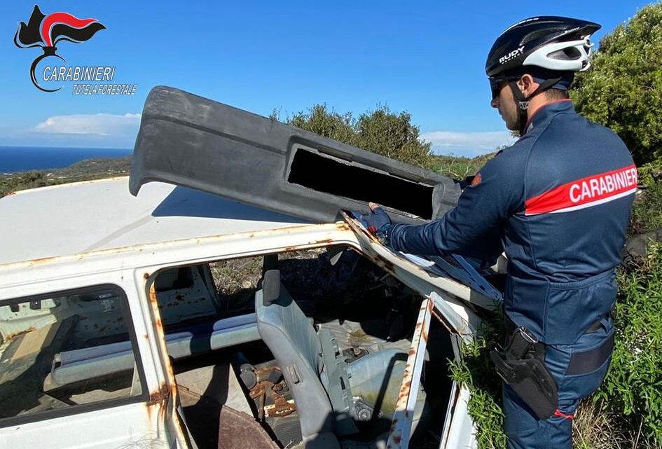 Pantelleria: due denunciati per rogo di rifiuti dai Carabinieri